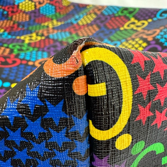 Gucci Psychedelic GG Supreme Travel Bag - Picture 12 of 16